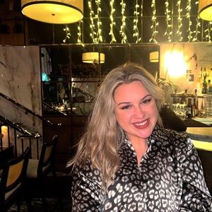 Meet your Posher, Daniella